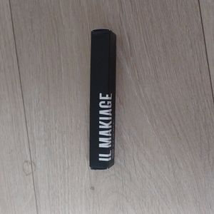 Il makiage black ink eye liner